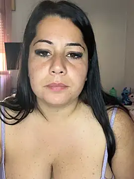Snapshot of Michelavip chatting on May 21, 7:26 am Michelavip online show from May 21, 7:26 am