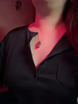 Snapshot of HaleyKin chatting on March 1, 5:59 pm HaleyKin online show from March 1, 5:59 pm