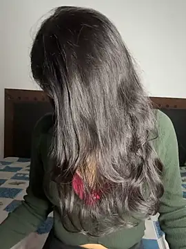 KavyaCurves online show from February 10, 7:40 pm