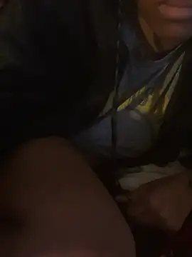 Snapshot of browncutie7 chatting on February 19, 12:06 am browncutie7 online show from February 19, 12:06 am