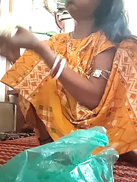 Sweet-runi online show from April 11, 7:45 am