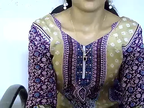 Mehaak  online show from August 1, 9:19 am