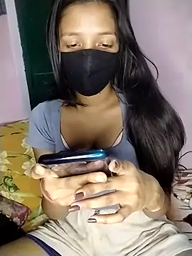 Snapshot of Naina-hott chatting on February 8, 7:50 pm Naina-hott online show from February 8, 7:50 pm