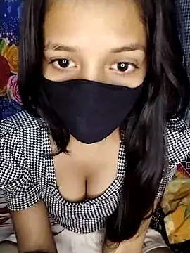 Snapshot of Naina-hott chatting on February 16, 7:32 pm Naina-hott online show from February 16, 7:32 pm