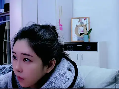 Snapshot of Toxin-666 chatting on February 8, 5:44 am Toxin-666 online show from February 8, 5:44 am