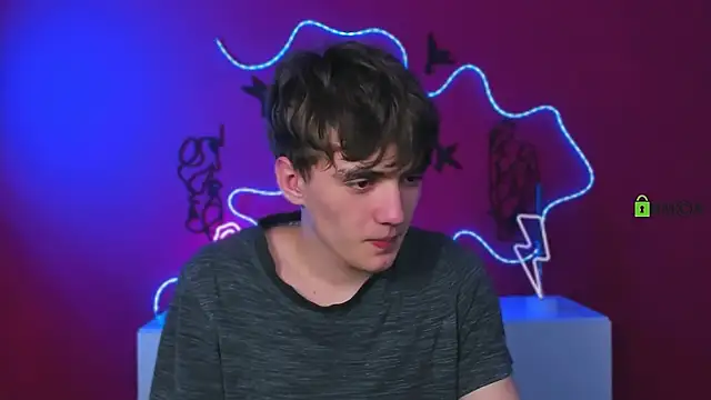 emil lucky online show from April 4, 9:34 pm