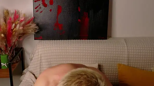 Snapshot of SterlingNoir chatting on February 17, 7:53 pm SterlingNoir online show from February 17, 7:53 pm