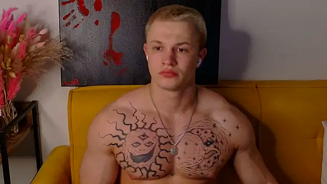 SterlingNoir online show from March 19, 8:02 pm