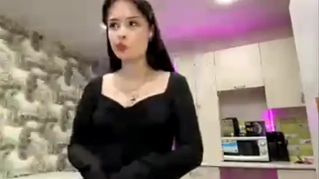 Snapshot of annicefeel chatting on February 11, 2:11 pm annicefeel online show from February 11, 2:11 pm