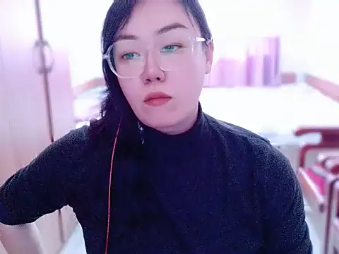 yingying1222 online show from March 5, 11:56 pm