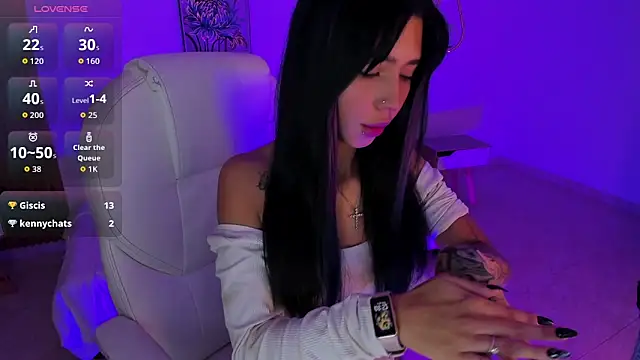 Snapshot of Blue_skyx chatting on February 23, 1:52 pm Blue skyx online show from February 23, 1:52 pm