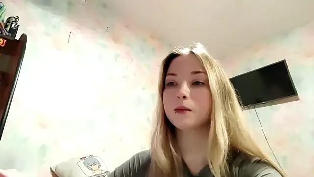 TiaBIanks online show from March 10, 9:58 am