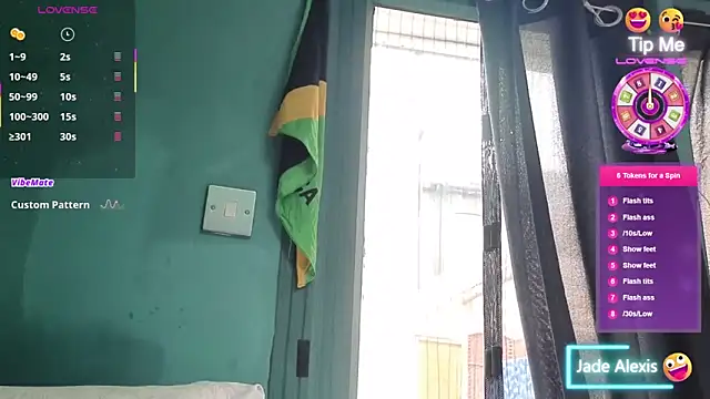 JadeAlexis403 online show from April 1, 11:44 am