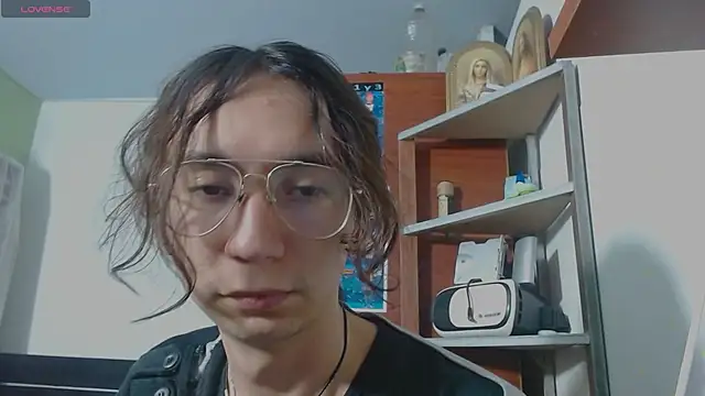 Snapshot of najimi_uwu_ chatting on February 25, 1:59 am najimi uwu online show from February 25, 1:59 am