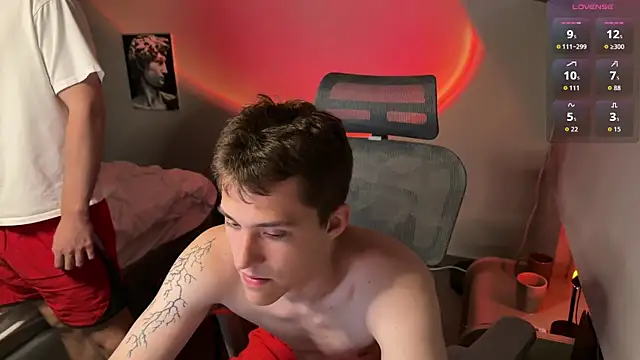 Snapshot of cronck52 chatting on July 12, 9:39 pm cronck52 online show from July 12, 9:39 pm
