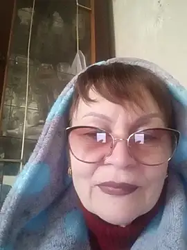 Snapshot of SophieBurns chatting on February 25, 11:09 am SophieBurns online show from February 25, 11:09 am