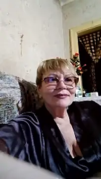 Snapshot of SophieBurns chatting on June 24, 10:20 pm SophieBurns online show from June 24, 10:20 pm