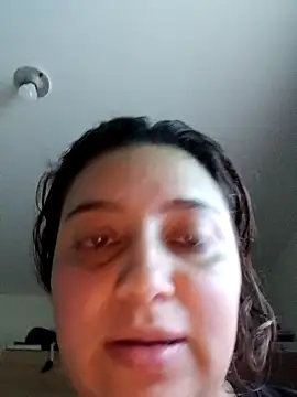 Snapshot of MajoArias chatting on March 2, 4:36 am MajoArias online show from March 2, 4:36 am