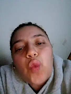 MajoArias online show from May 2, 4:39 am