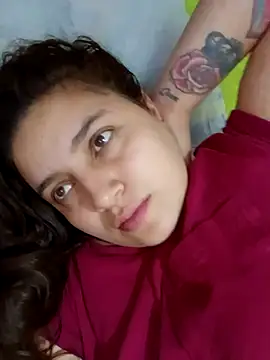 MajoArias online show from May 6, 4:41 am