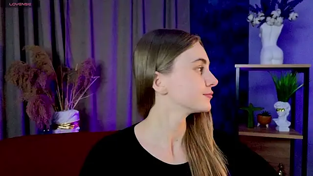 Erica Grace online show from March 29, 4:40 pm