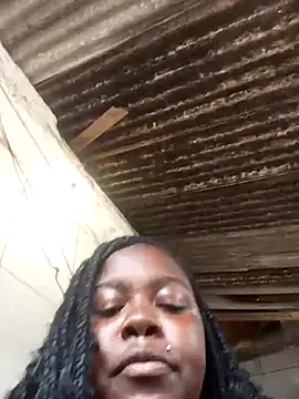 Snapshot of jhessycam5 chatting on February 7, 2:21 pm jhessycam5 online show from February 7, 2:21 pm