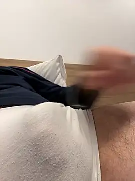 Snapshot of PeneSpessoUncut chatting on February 23, 10:07 pm PeneSpessoUncut online show from February 23, 10:07 pm