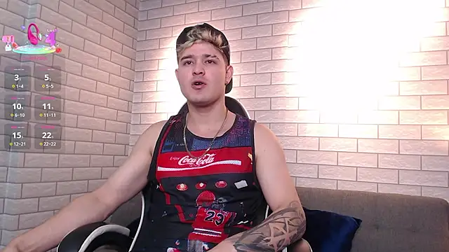 Snapshot of rayan_linxx chatting on February 9, 9:08 pm rayan linxx online show from February 9, 9:08 pm