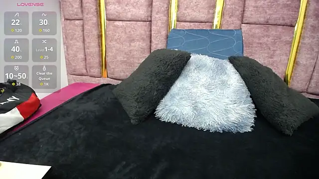 FRANCESCA LOVE  online show from April 11, 3:22 am