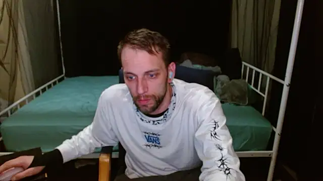 Snapshot of cguffey2284 chatting on February 25, 12:53 am cguffey2284 online show from February 25, 12:53 am