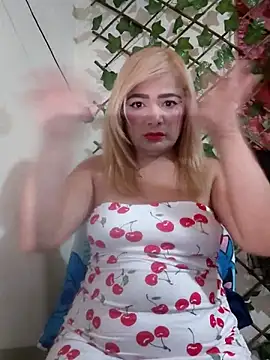 Snapshot of _Chloe_Evans chatting on February 20, 7:03 pm Chloe Evans online show from February 20, 7:03 pm