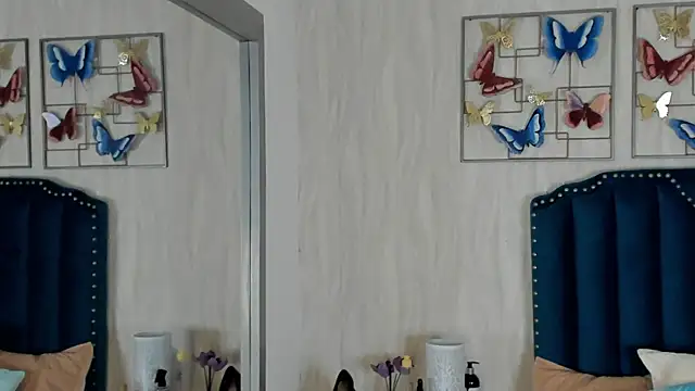 Snapshot of kendall__hill_ chatting on March 22, 7:39 pm kendall hill online show from March 22, 7:39 pm