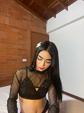 Snapshot of mia_petite2007 chatting on February 6, 1:54 am mia petite2007 online show from February 6, 1:54 am