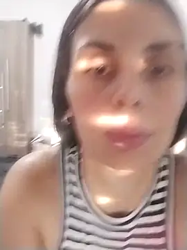 Snapshot of MAGNETICGIRLL91 chatting on February 19, 9:44 pm MAGNETICGIRLL91 online show from February 19, 9:44 pm