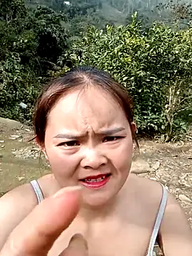 Snapshot of Luminana chatting on February 7, 3:10 am Luminana online show from February 7, 3:10 am