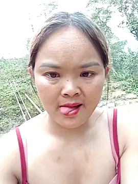 Snapshot of Luminana chatting on March 2, 5:19 am Luminana online show from March 2, 5:19 am