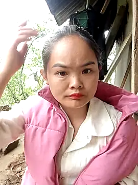 Luminana online show from April 2, 2:42 am