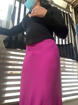 Snapshot of Lewd_couple chatting on February 25, 3:27 am Lewd couple online show from February 25, 3:27 am