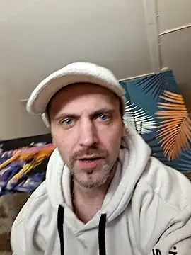 SwatRocShy online show from March 12, 7:42 pm