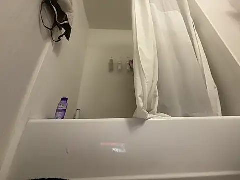 Goldie Glows63 online show from April 15, 3:41 pm