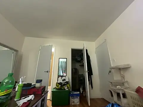 Goldie Glows63 online show from April 16, 9:26 pm