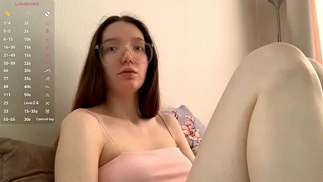 LakendraNoren online show from February 28, 7:53 am