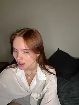 Snapshot of Emma_Songae chatting on February 27, 5:35 pm Emma Songae online show from February 27, 5:35 pm