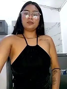 Snapshot of Zoe_Renata chatting on February 7, 11:41 pm Zoe Renata online show from February 7, 11:41 pm