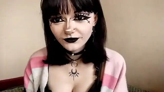 Snapshot of SmilingPatent chatting on February 16, 1:18 pm SmilingPatent online show from February 16, 1:18 pm