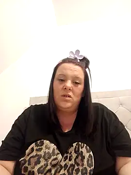 louisa36 online show from April 4, 10:40 pm