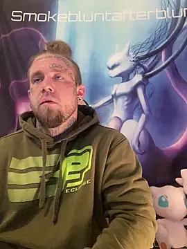 Snapshot of Smokebluntafterblunt chatting on February 6, 4:54 pm Smokebluntafterblunt online show from February 6, 4:54 pm