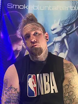 Snapshot of Smokebluntafterblunt chatting on February 11, 3:33 am Smokebluntafterblunt online show from February 11, 3:33 am