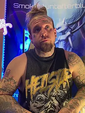 Snapshot of Smokebluntafterblunt chatting on February 17, 3:03 am Smokebluntafterblunt online show from February 17, 3:03 am