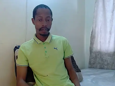 Snapshot of MRSHYGUY29 chatting on May 21, 7:59 am MRSHYGUY29 online show from May 21, 7:59 am